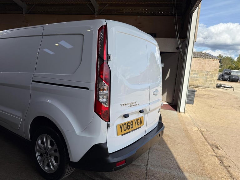 FORD TRANSIT CONNECT 1.5 240 EcoBlue Limited L2 Euro 6 (s/s) 5dr 2019