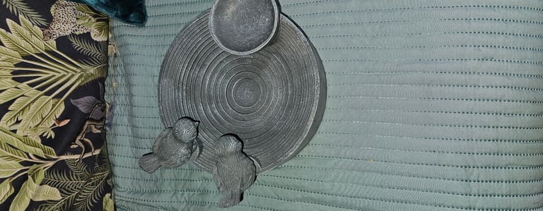 Bird feeder water or food bowls outdoor wild bird feeder