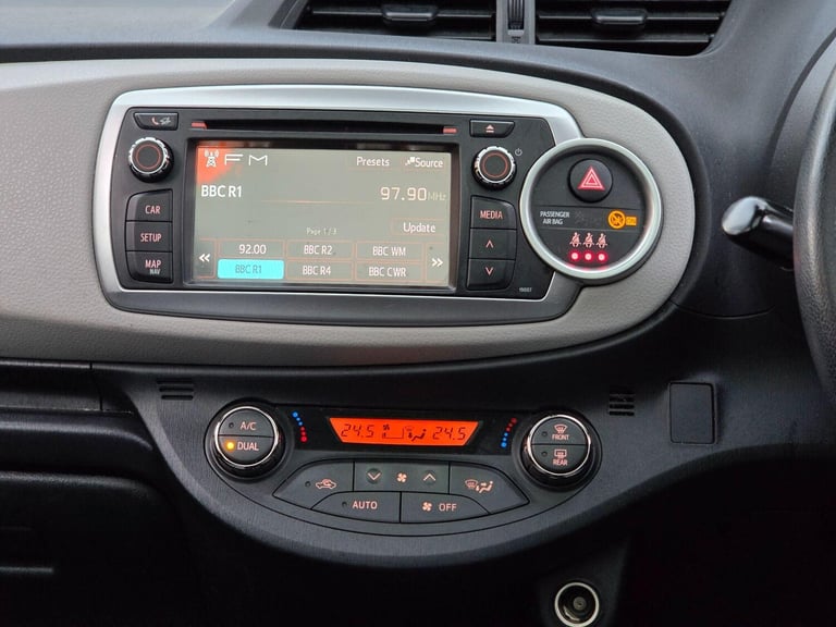 2013 Toyota Yaris 1.33 Dual VVT-i T Spirit Euro 5 5dr HATCHBACK Petrol Manual