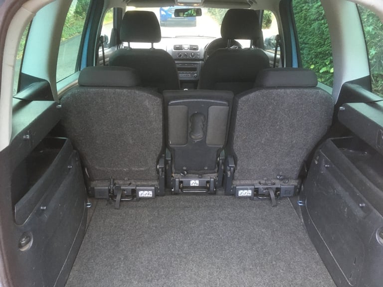Skoda, ROOMSTER, MPV, 2013, Manual, 1598 (cc), 5 doors