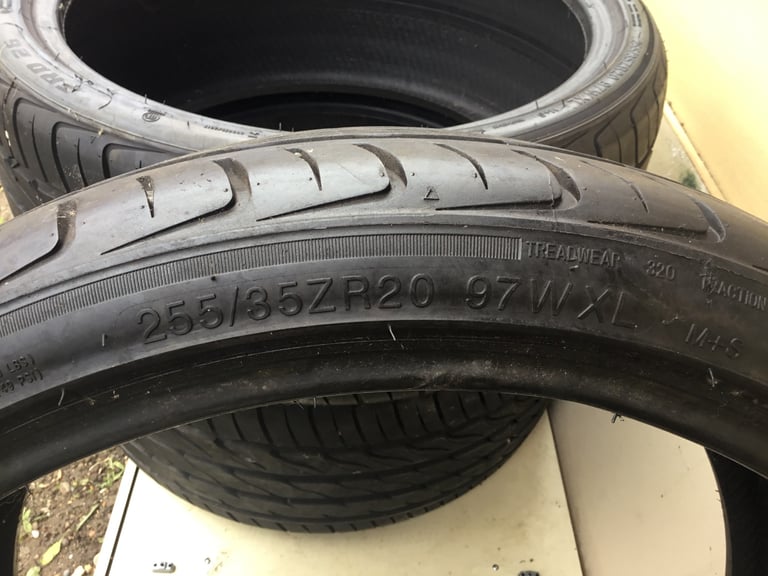 Farroad car tyres 255 35 20 set x4