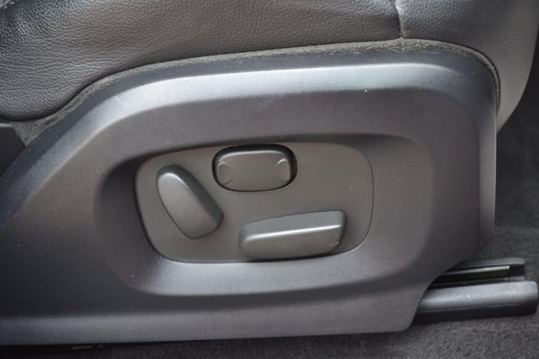 2012 Land Rover Range Rover Evoque 2.2 SD4 Pure Auto 4WD Euro 5 5dr ESTATE Diesel Automatic