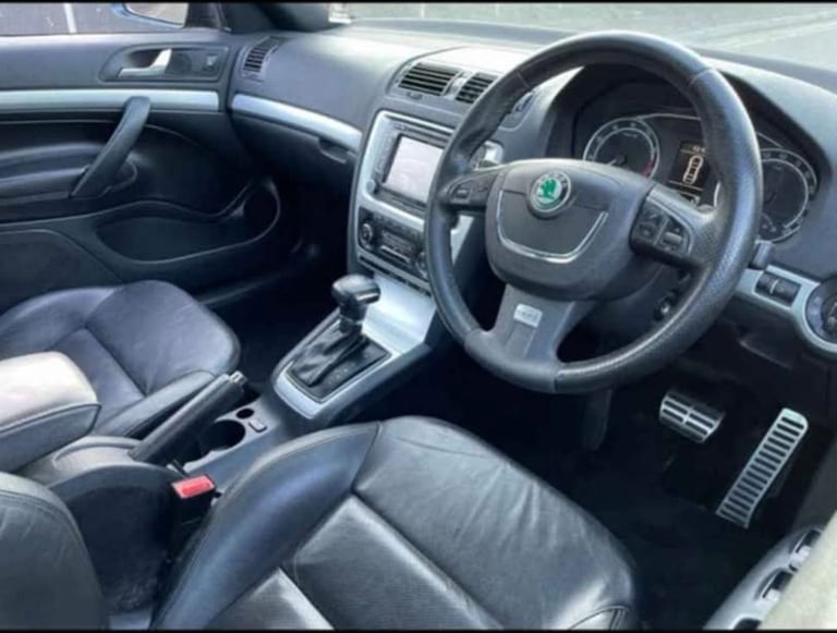 Skoda, OCTAVIA, Hatchback, 2010, Semi-Auto, 1984 (cc), 5 doors