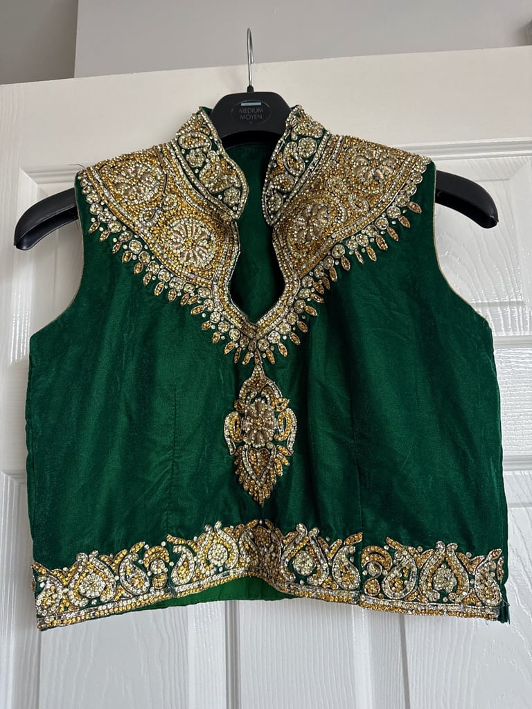 image for Elegant piece sari 2 piece £30 