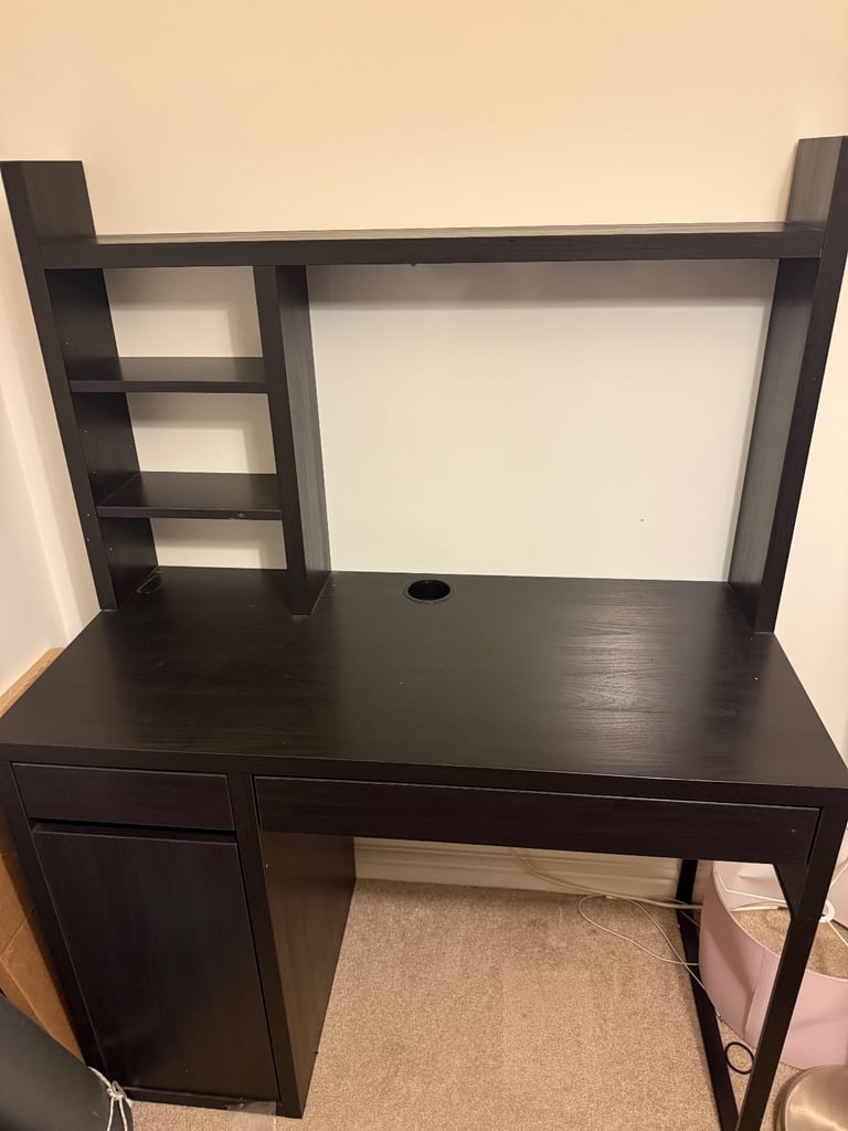 IKEA Micke Desk