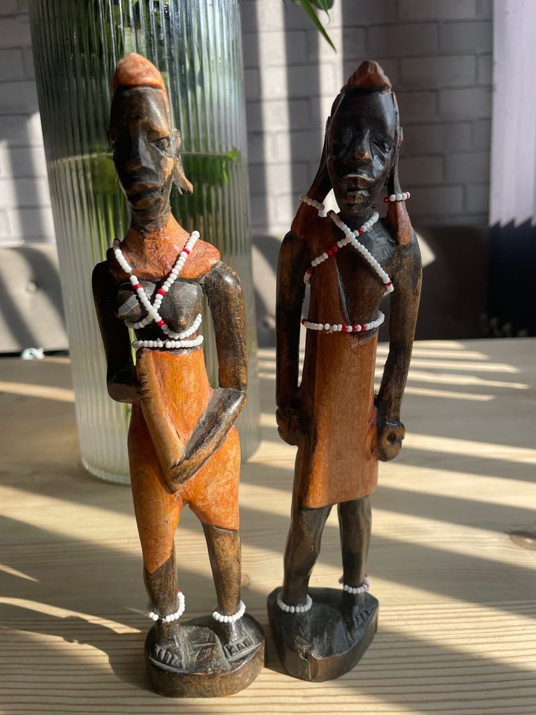 X 2 statue 