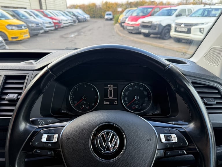 2018 Volkswagen Transporter TDI T30 BlueMotion Tech Highline Kombi DSG 150 VW T6 CREW VAN Combi V...