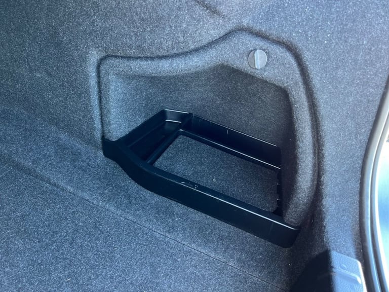 2013 BMW 3 Series 2.0 320d ED EfficientDynamics Business Saloon 4dr Diesel Auto Euro 5 (s/s)  Sal...