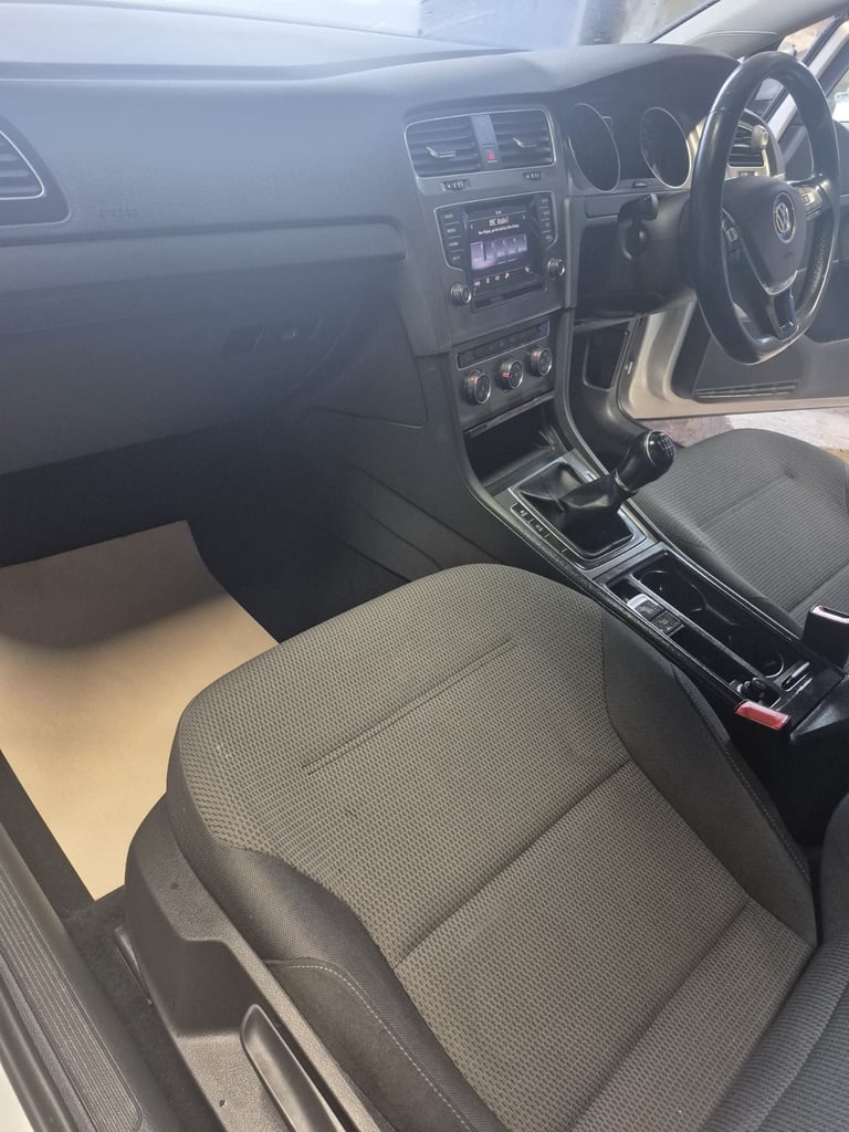 Volkswagen, GOLF, Hatchback, 2013, Manual, 1598 (cc), 5 doors