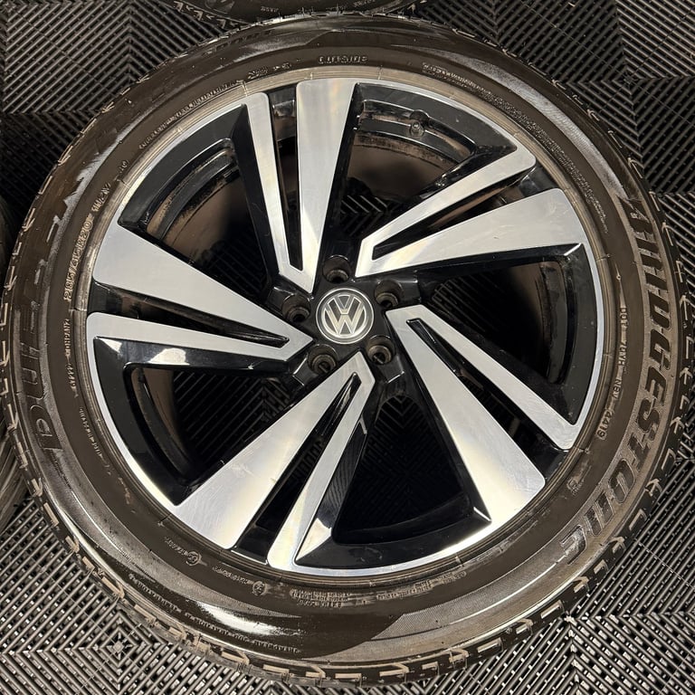 20'' GENUINE VW TOUAREG NEVADA BLACK DC ALLOY WHEELS ALLOYS TYRES Q7