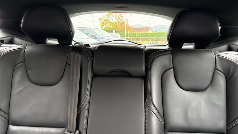 2019 Volvo V40 T3 [152] R DESIGN Edition 5dr Geartronic Petrol Hatchback Hatchback Petrol Automatic