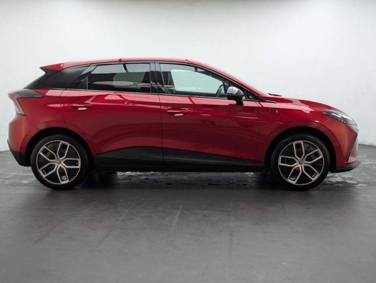 2025 MG MG4 64kWh Trophy Long Range Hatchback 5dr Electric Auto (203 ps) - APPLE CARPLA HATCHBACK...