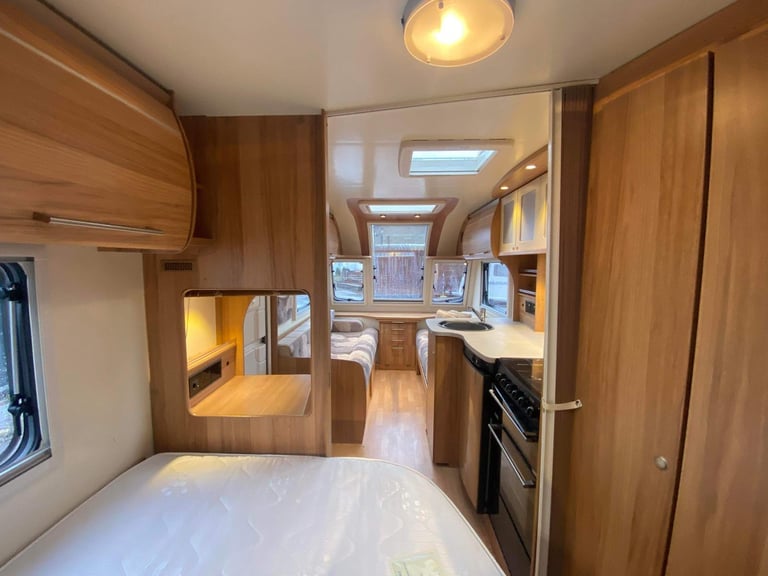 2015 Bailey Pegasus Verona GT65 4 Berth Fixed bed Caravan - B008