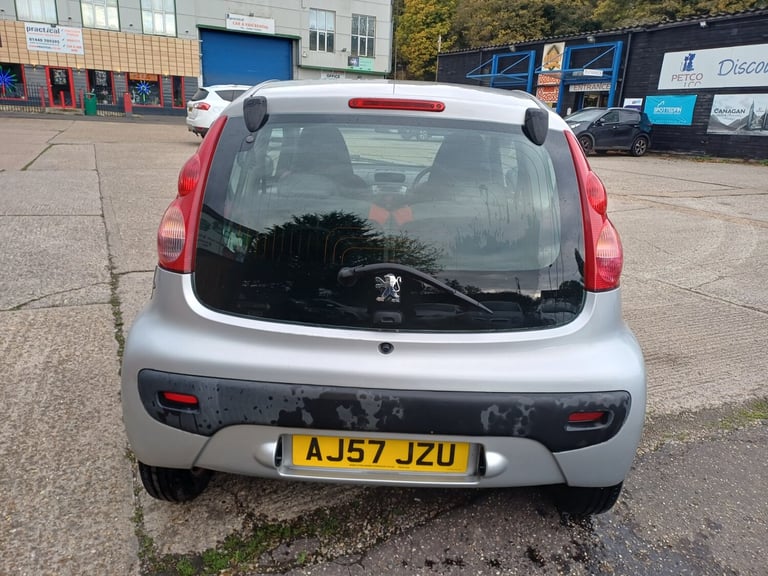 2007 Peugeot 107 1.0 Urban Move 3dr HATCHBACK Petrol Manual - Image 2