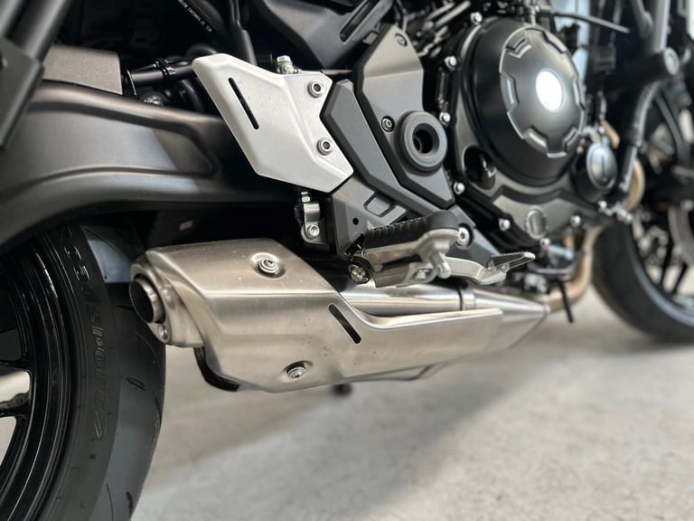 STUNNING ONE OWNER 2023/23 KAWASAKI Z650 RS MOTORCYCLE 