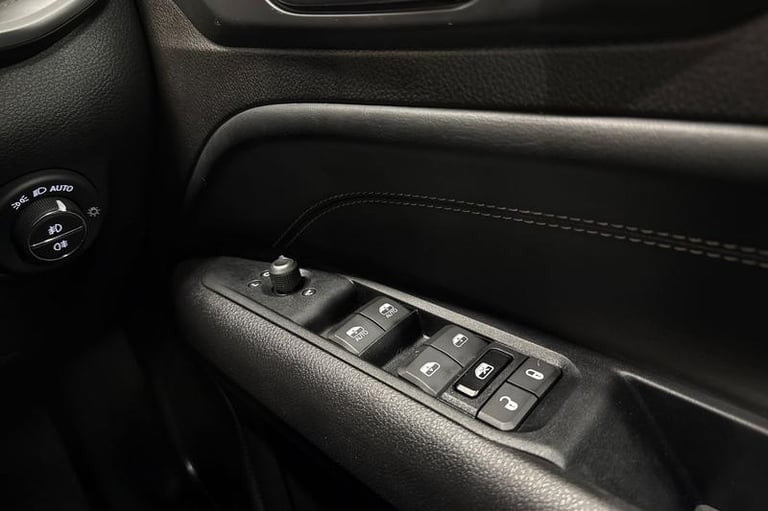 2023 Jeep Compass 1.3 T4 GSE 4xe PHEV S Model 5dr Auto - DIGITAL CLUSTER, KEYLESS GO, BLIND S Sta...