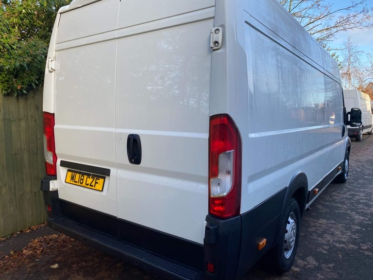 2018 Peugeot Boxer 2.0 BlueHDi 435 Professional L4 H2 Euro 6 5dr PANEL VAN Diesel Manual