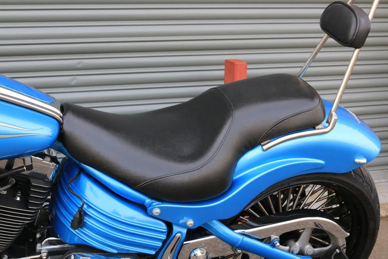 Harley-Davidson FXCWC SOFTAIL ROCKER C 2011 1584cc