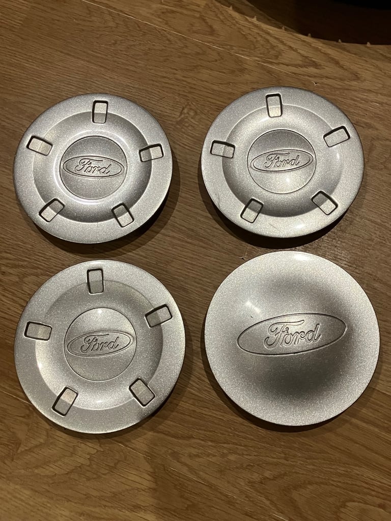 Genuine Ford Fiesta MK6 Alloy wheel centre caps X4