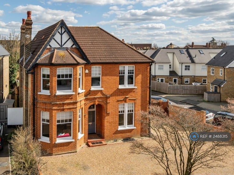 4 bedroom house in Rodway Road, Bromley, BR1 (4 bed) (#2488315)