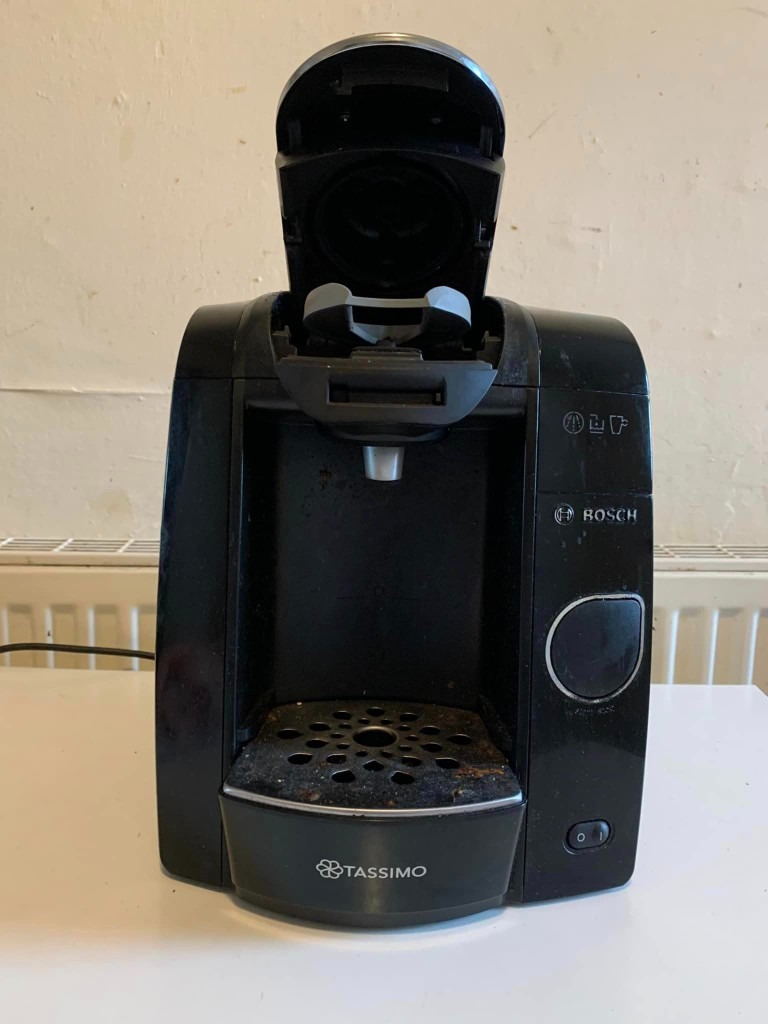 Bosch Tassimo Joy - Coffee Maker Of Capsules,1300 W,47.3oz,Color Black  TAS4502 | in Chester, Cheshire | Gumtree