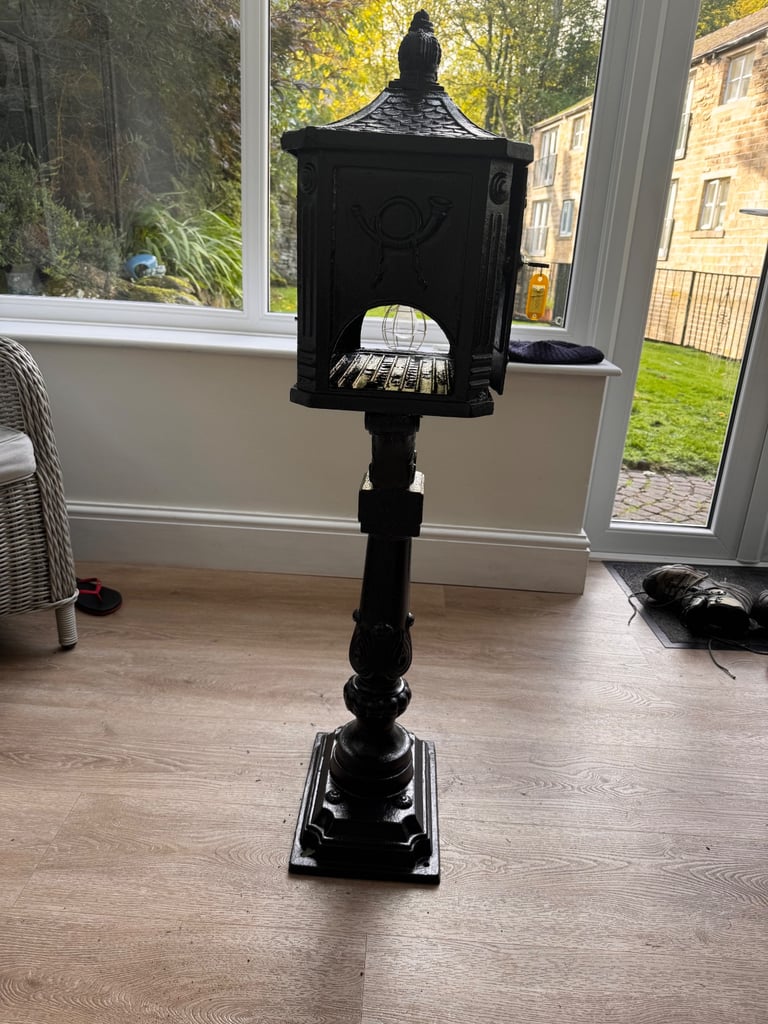 Cast iron Postbox