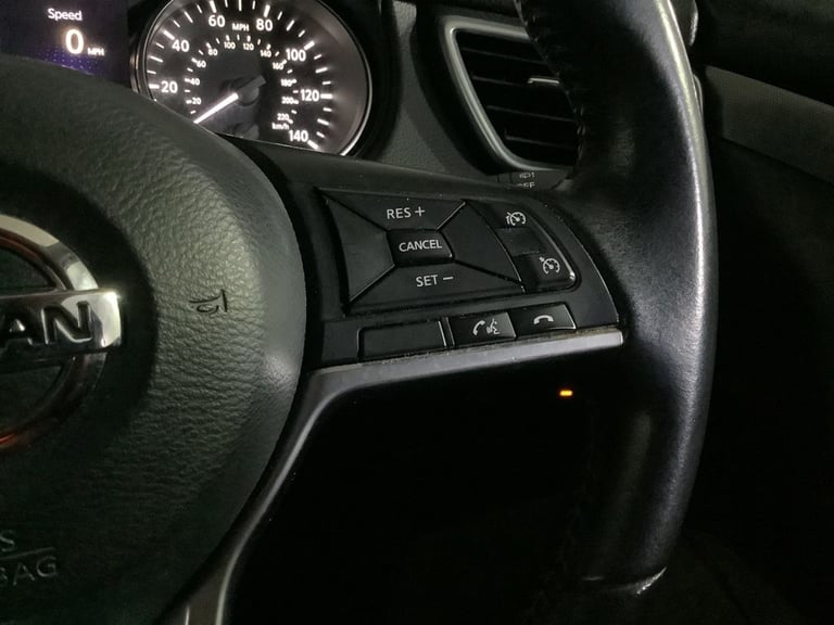 2018 Nissan Qashqai 1.5 dCi N-Connecta SUV 5dr Diesel Manual Euro 6 (s/s) (110 ps) HATCHBACK Dies...