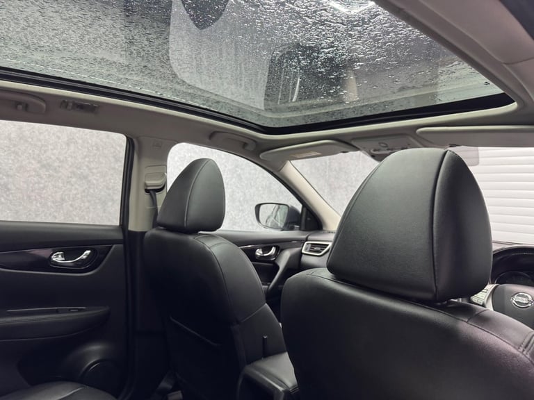 2015 Nissan Qashqai 1.2 DIG-T Tekna XTRON 2WD Euro 6 (s/s) 5dr HATCHBACK Petrol Automatic