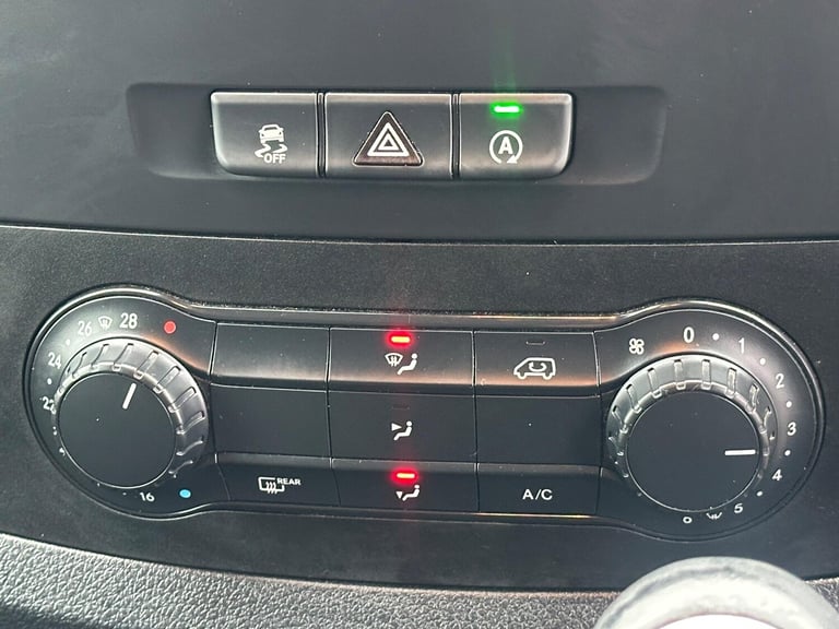  Mercedes-Benz Vito 2.1 114 CDI BlueTEC Crew Van RWD L1 Euro 6 (s/s) 5dr Diesel Manual