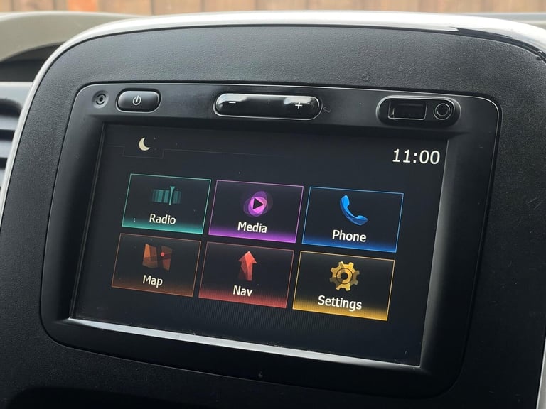 2015 Renault Trafic 1.6 dCi 29 Sport Crew Van LWB Euro 5 5dr WINDOW VAN Diesel Manual