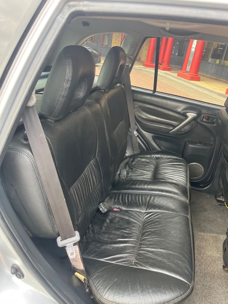 2005 Toyota RAV4 20 XT-R 5dr Auto ESTATE Petrol Automatic