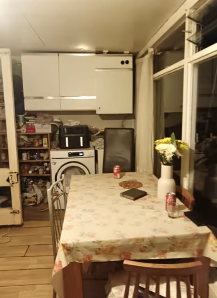 (Not a studio)Single room including bills Postcode IG2 6QS