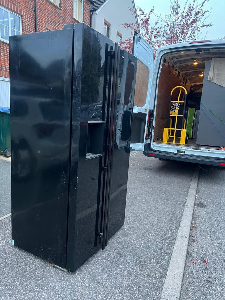 American size fridge freezer for £250(we can deliver)
