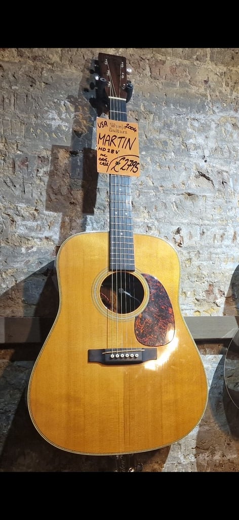 Martin HD28V  2004