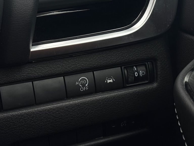 2022 Nissan Qashqai 1.3 DiG-T MH N-Connecta 5dr SUV PETROL Manual