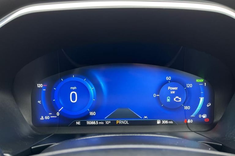 2023 Ford Kuga 2.5 FHEV Vignale 5dr CVT - POWER TAILGATE, HEATED SEATS, REVERSING CAMERA - Estate...