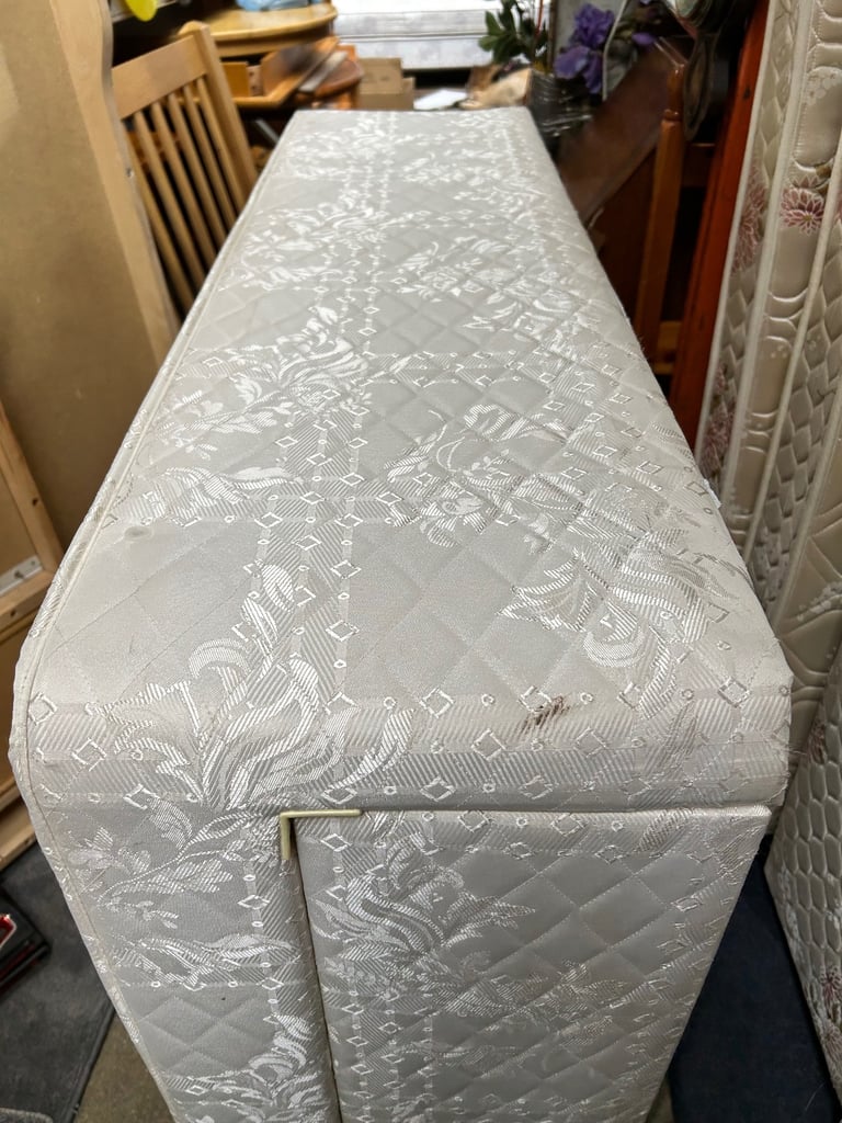 image for Double Size Divan With 4 Drawers + Metal Headboard 