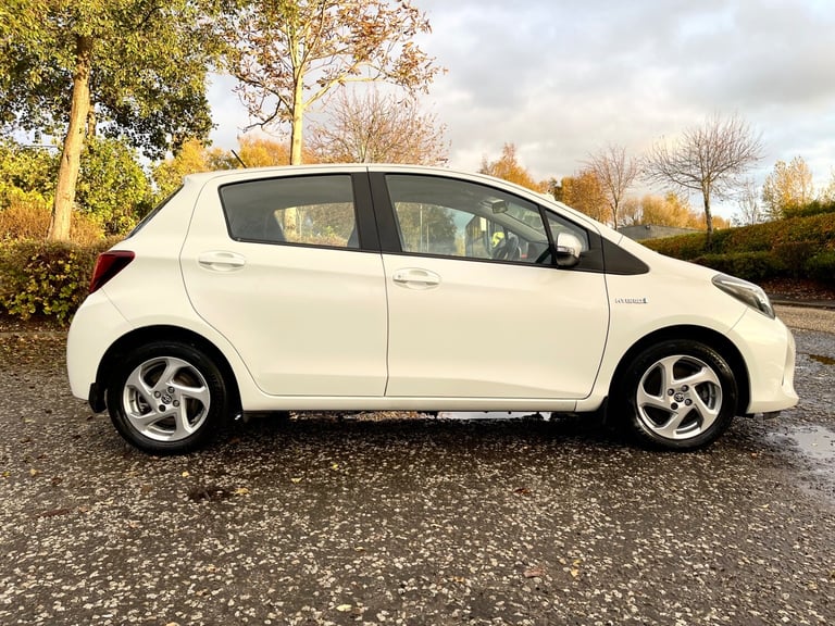 2015 Toyota Yaris 1.5 Hybrid Icon 5dr CVT ULEZ Compliance  HATCHBACK Petrol/Electric Hybrid Autom...