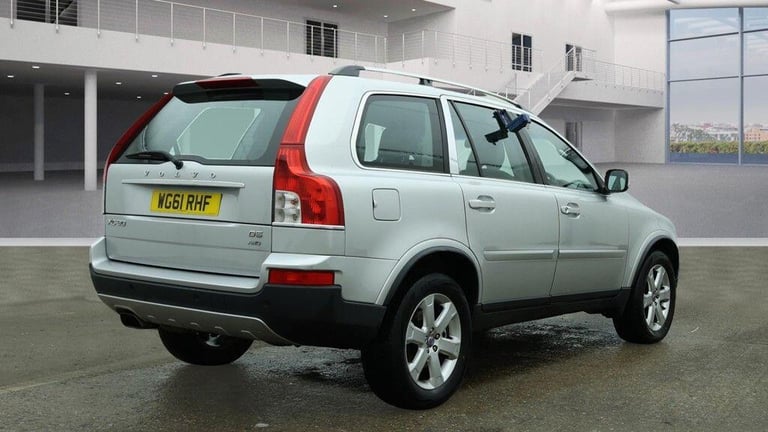 Volvo XC90 2.4 D5 SE Lux Geartronic 4WD Euro 5 5dr Diesel