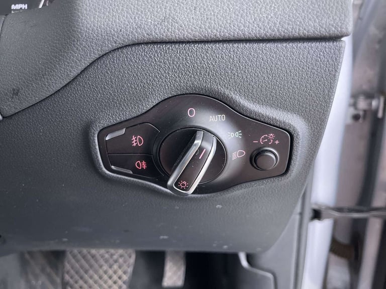 2014 Audi Q5 2.0 TDI S line Plus SUV 5dr Diesel S Tronic quattro Euro 5 (s/s) (177 ps) S SUV Dies...