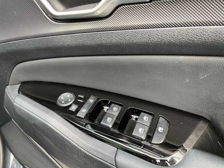 2023 Kia Sportage 1.6T GDi HEV 4 5dr Auto ESTATE PETROL/ELECTRIC Automatic