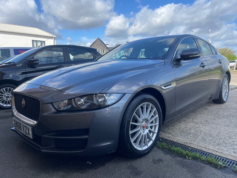 2018 Jaguar XE Prestige - Lunar Grey - Automatic