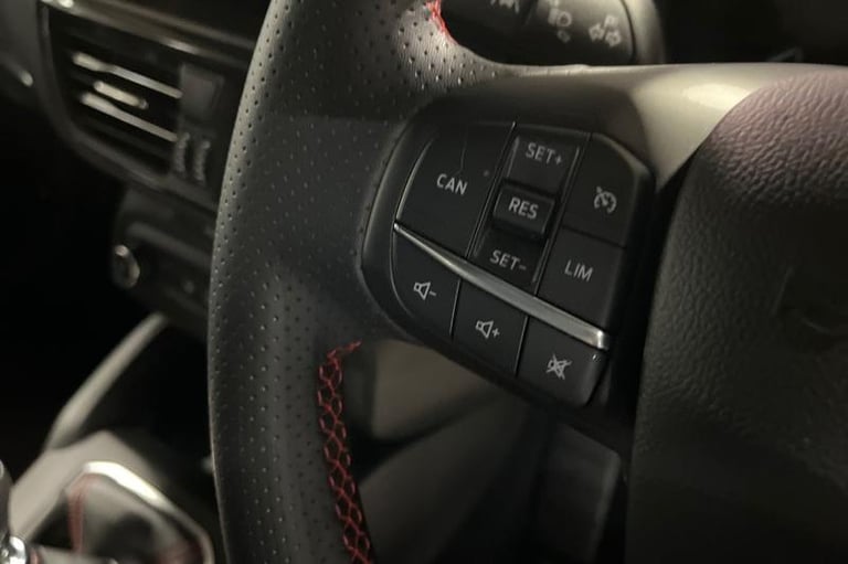 2024 Ford Focus 1.0 EcoBoost Hybrid mHEV ST-Line 5dr HATCHBACK PETROL Manual