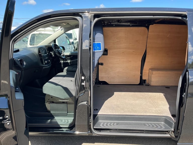 2023 Mercedes-Benz Vito 2.0 116 CDI Premium G-Tronic RWD L2 Euro 6 (s/s) 5dr (LWB) PANEL VAN Dies...