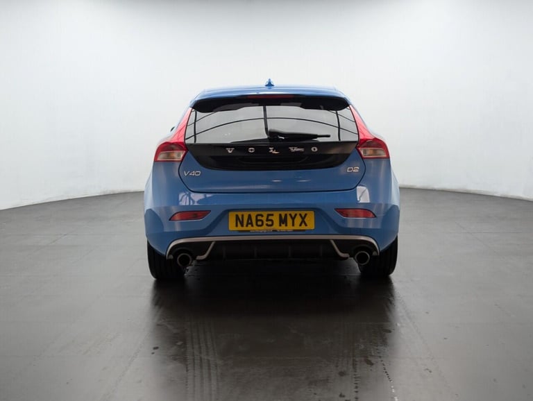 2015 Volvo V40 2.0 D2 R-Design Lux Nav Hatchback 5dr Diesel Manual Euro 6 (s/s) (120 ps) - HATCHB...