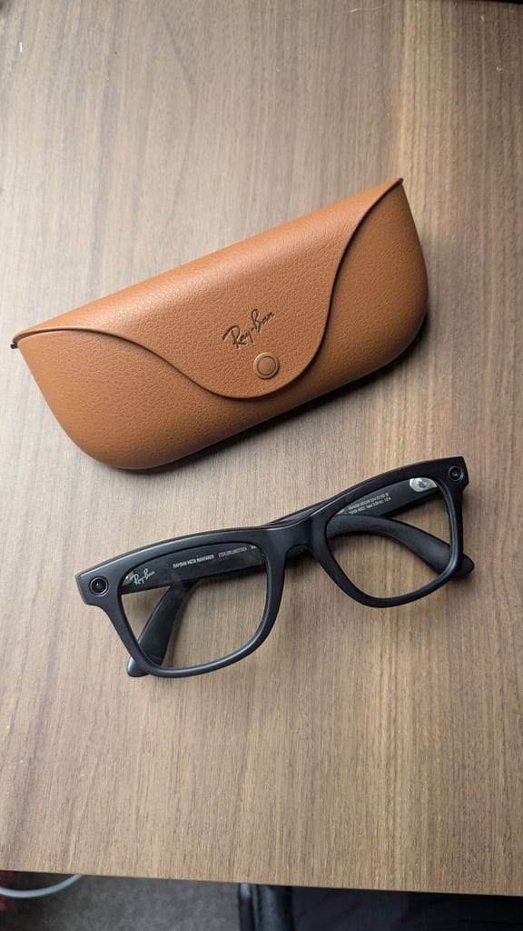 image for Meta Ray-Ban Smart Glasses – Hardly Used