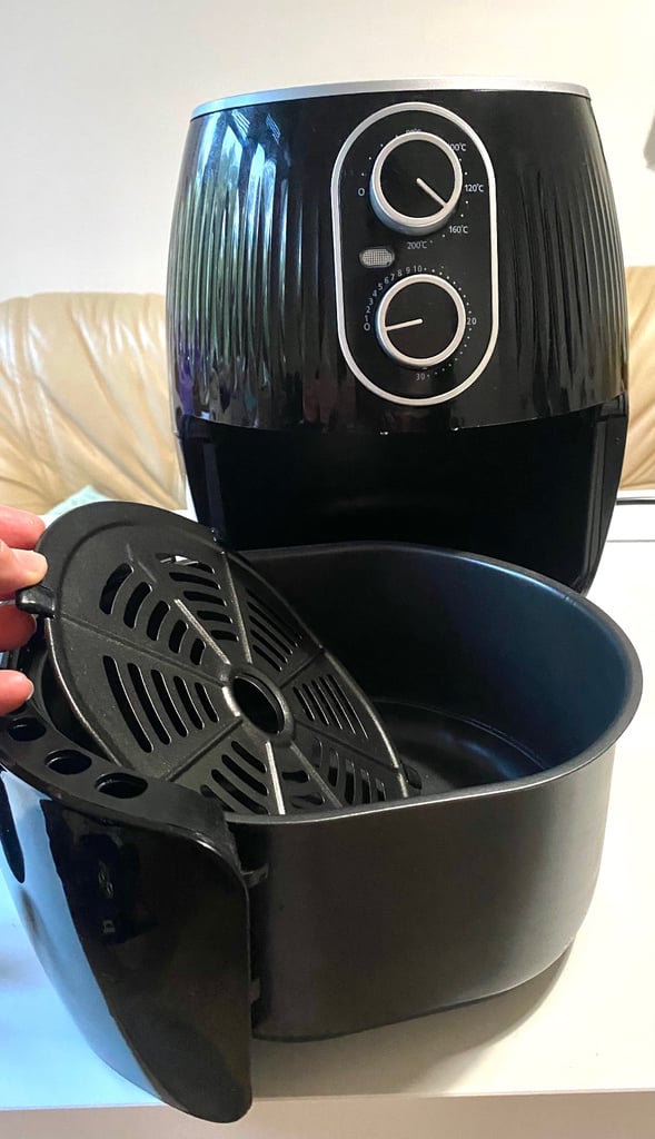 Air fryer 