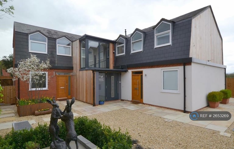 2 bedroom flat in Perry Bower House, Upton-Upon-Severn, Worcester, WR8 (2 bed) (#2653269)