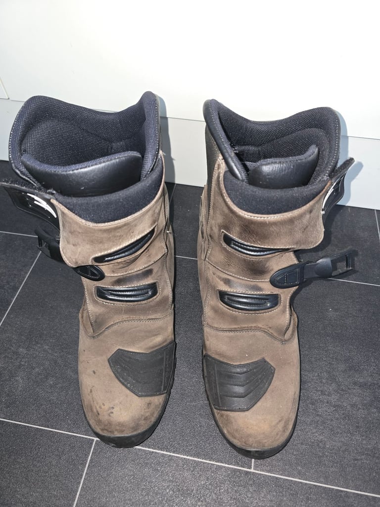 Falco motorbike boots, size 44