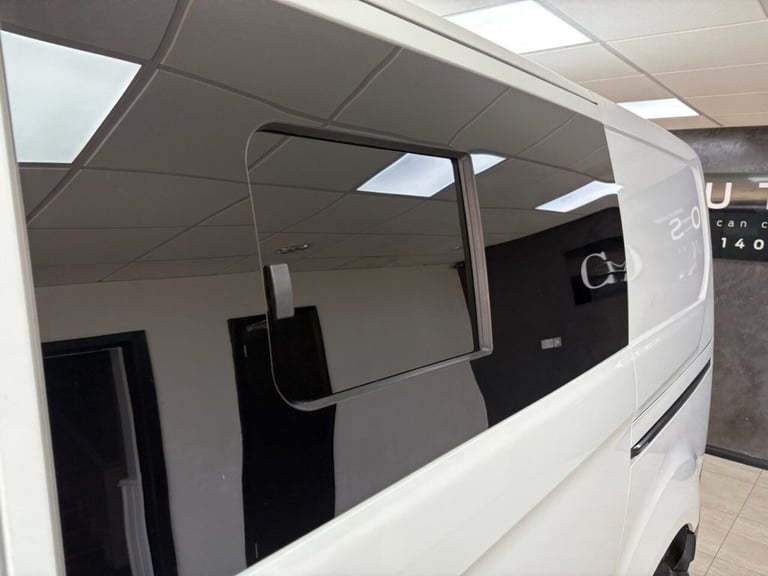 2018 Ford Transit Custom 2.0 TDCi 105ps Low Roof Van PANEL VAN DIESEL Manual